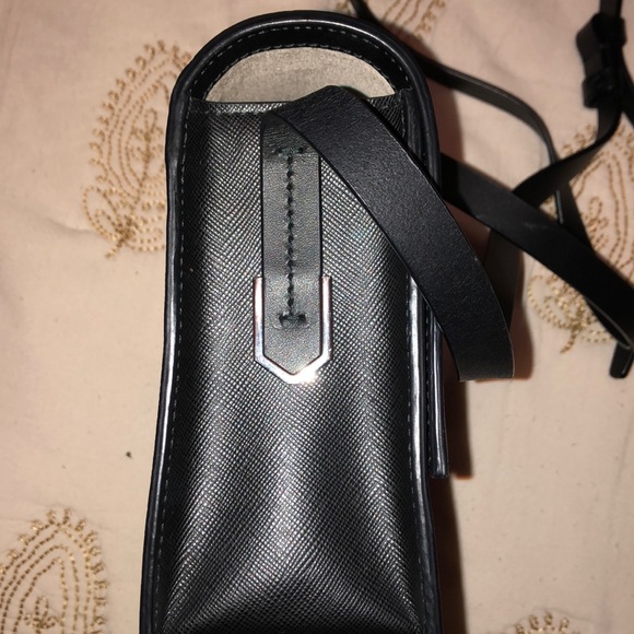 Designer Purse - Picture 2 of 7